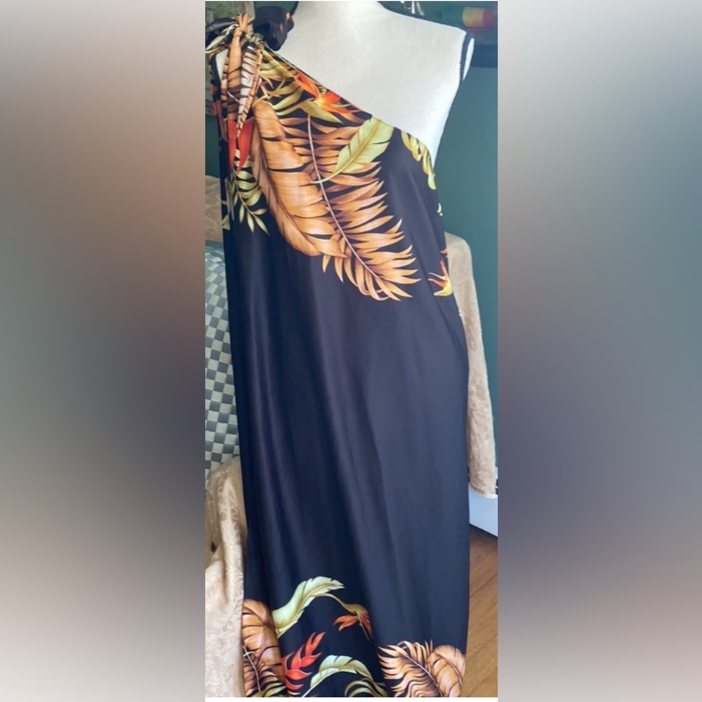 New women’s swim cover up, Size 0-S